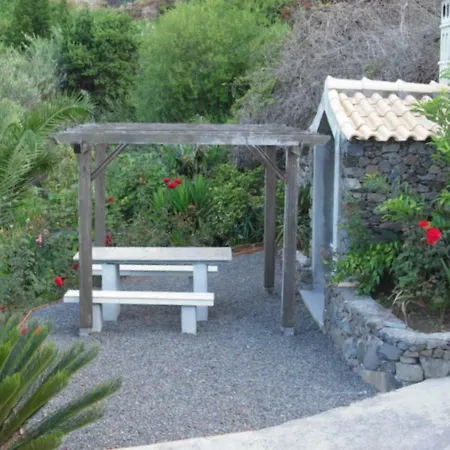 Casa Ladeira Holiday home